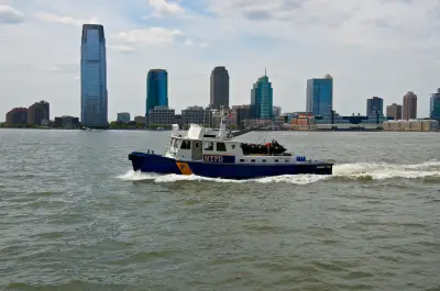 Search ends with no sign of man seen jumping into Hudson River near Pier 40, FDNY says