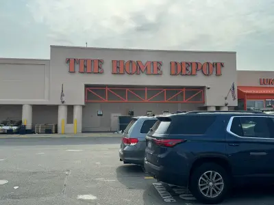 Immigration police making their presence known at NYC-area Home Depots