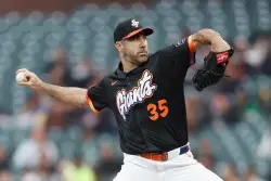 Verlander remains winless as SF Giants drop first game to Marlins