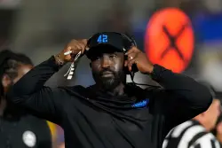 West Coast recruiting: Panic time for UCLA and Oregon State (?) plus a big weekend for ASU