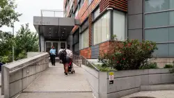 Menos inmigrantes sujetos a estadías temporales con transición a un sistema unificado