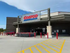 Extra Extra: Lifestyles of the Costco elite membership cardholders