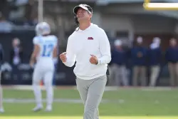 Lane Kiffin departs No. 6 Mississippi for LSU before expected CFP berth