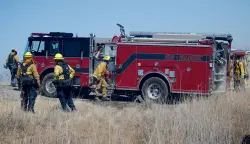 Firefighters work to contain 50 acre Mission Fire east of I-680 near Fremont