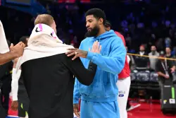 Sixers' Paul George undergoes arthroscopic procedure on left knee