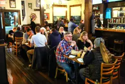 Oakland community pub Seawolf to close