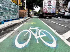 ‘He needs Hasidic voters’: Mayor Adams’ campaign gambit on a Brooklyn bike lane